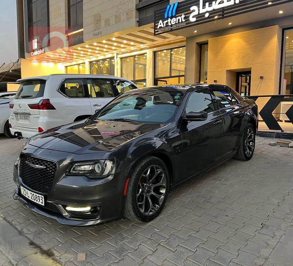 كرايسلر 300